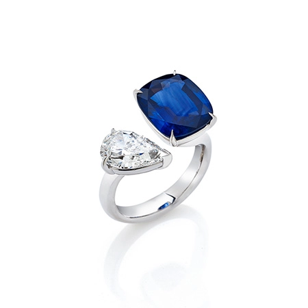 Open Open in White Gold with Diamond and Sapphire