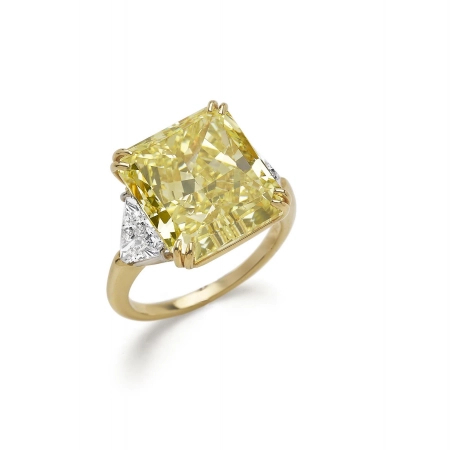  Fancy yellow diamond and diamonds